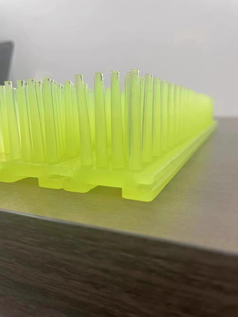 聚氨酯毛刷齿条工装车仓储笼巧固架物流台车货架周转箱减震防撞条