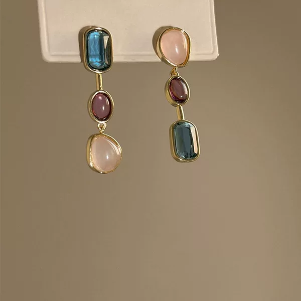 Asymmetric Colorful Stone Earrings with Silver Needles, Vintage Contrasting Color Studs, Niche Design, High-End Ear Clips, Autumn and Winter Earrings