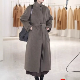 女式毛呢外套;小西装;女式马甲