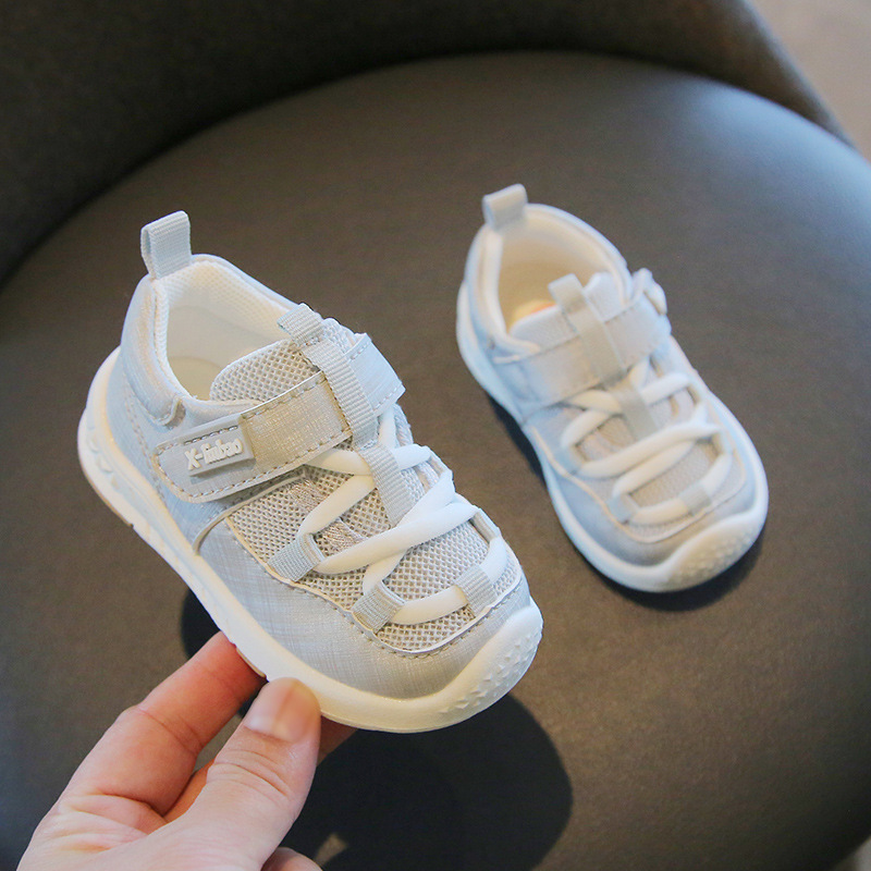 Zapatos de bebé para niños pequeños zapatos de bebé de fondo suave 0-1-3 1 año 2 primavera y otoño zapatos cerrados para niños y niños malla transpirable