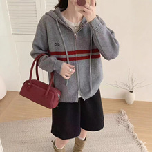 秋冬新款女韩版宽松时尚条纹连帽开衫百搭休闲拉链毛线衣外套潮流