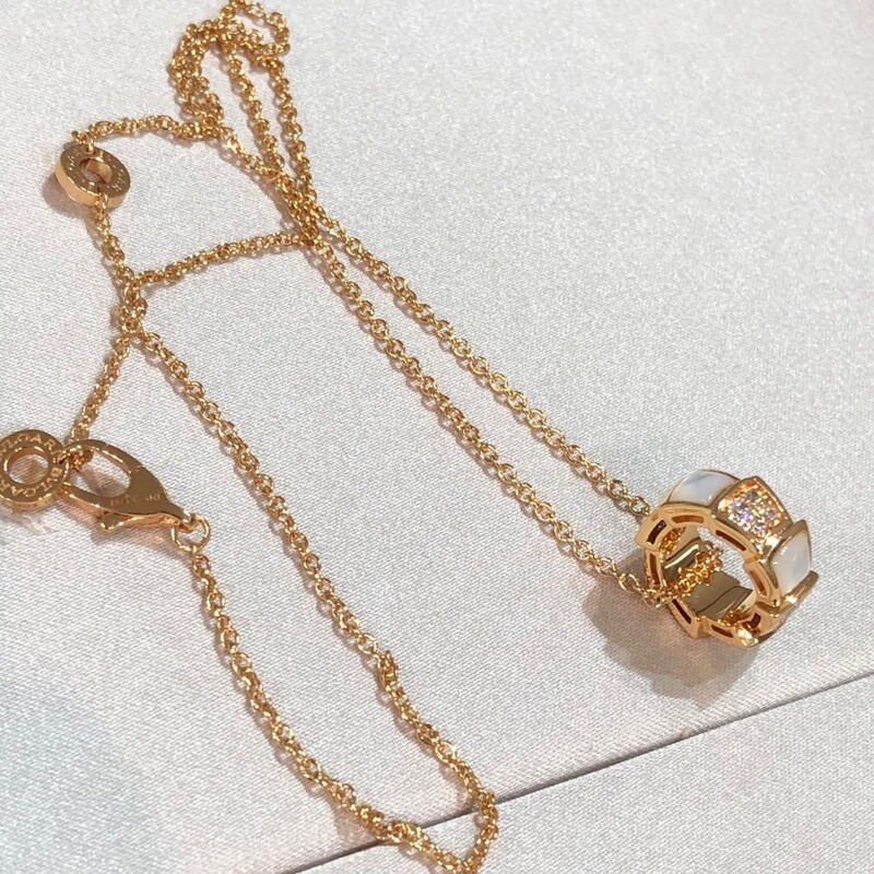 Snake Bone Necklace for Women with Diamonds 18K Rose Gold High-End Precision V Gold White Mother-Of-Pearl Carnelian Peacock Green Snake Accessories Snake Bone Necklace for Women with Diamonds 18K Rose Gold High-End Precision V Gold White Mother-Of-Pearl Carnelian Peacock Green Snake Accessories