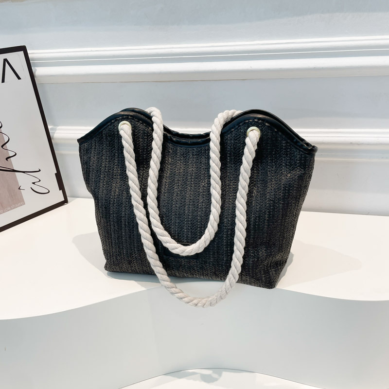 2025 nuevo bolso de verano de gran capacidad vacaciones junto al mar ocio tejido de paja bolso de un solo hombro tejido de nicho