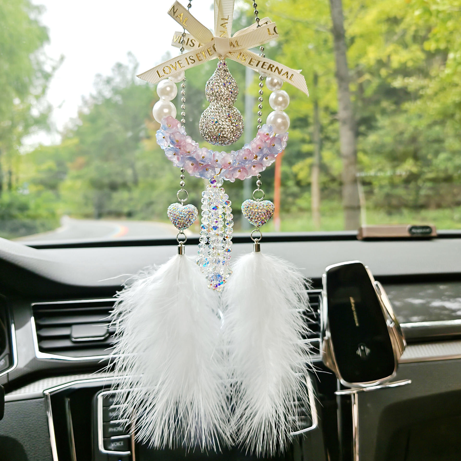 New Style Crystal Gourd Car Pendant with Diamonds, New High-End Car Accessory for Women, Trendy Crystal Gourd with Diamonds
