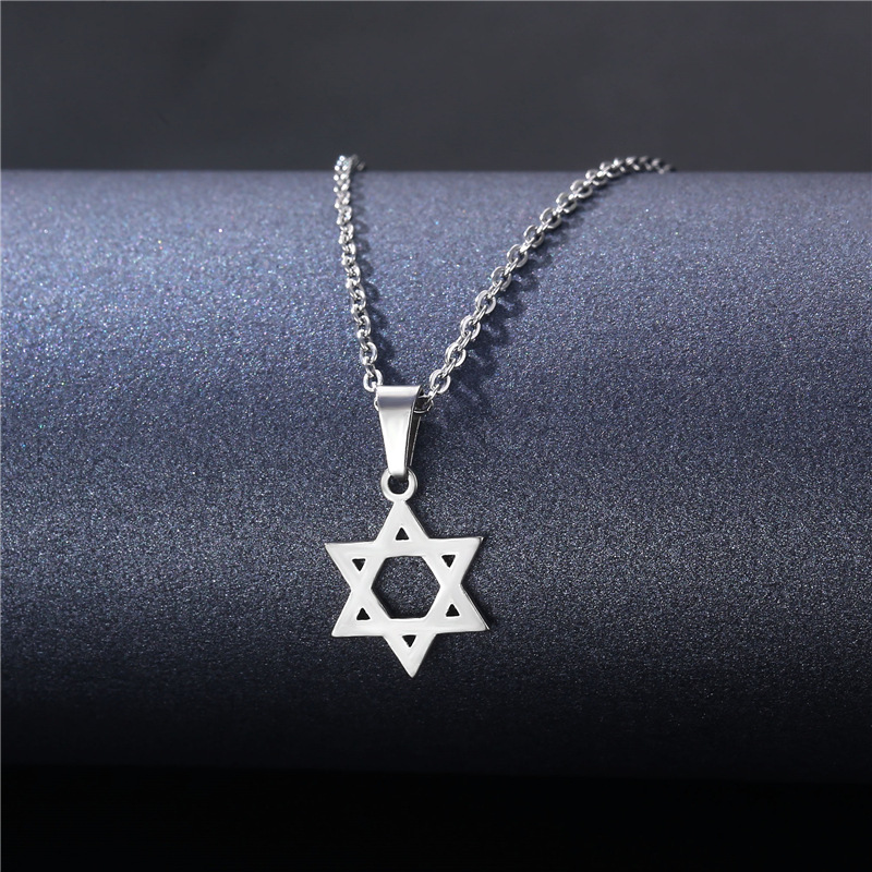 Wholesale Jewelry Stainless Steel Hollow Geometric Tag Necklace Nihaojewelry display picture 56