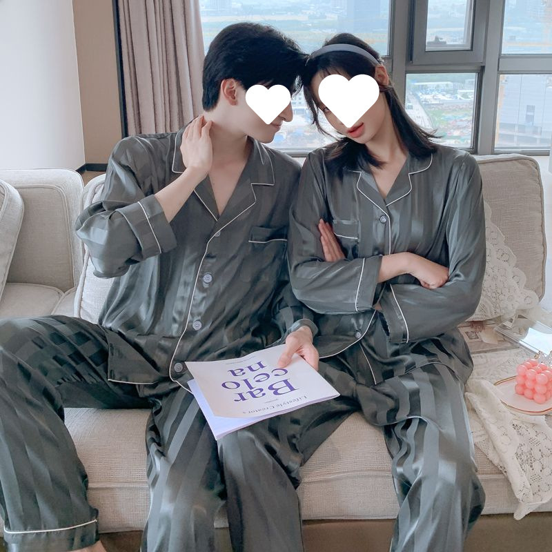 넓은 검정색과 녹색 스타일의 긴 소매와 바지