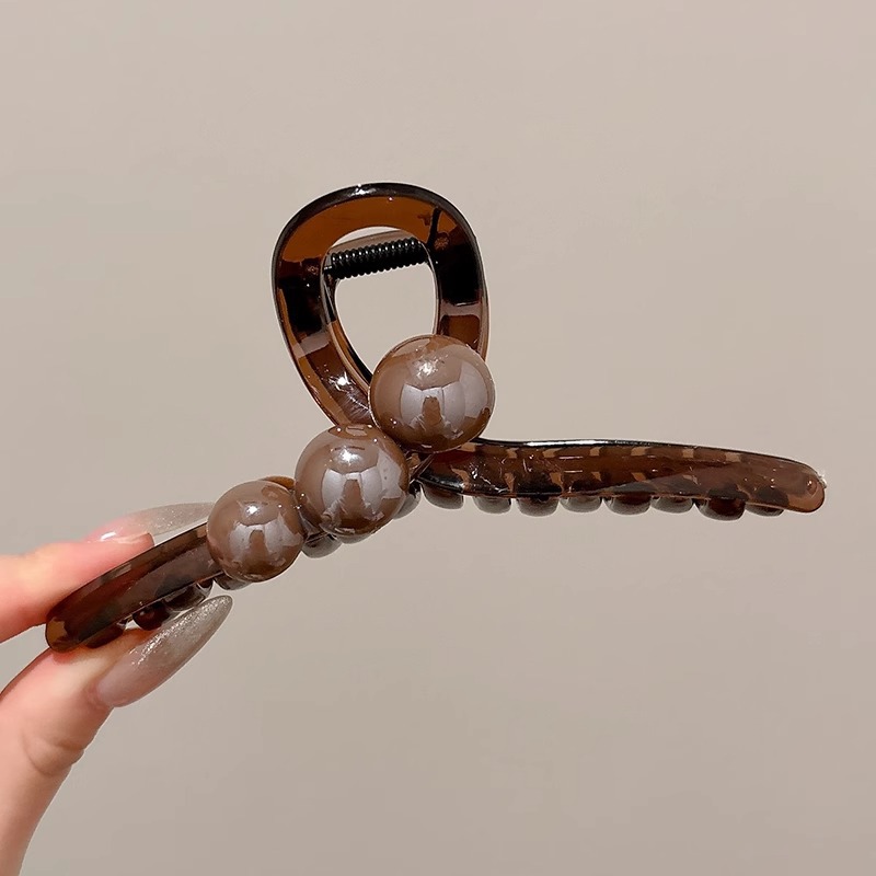 Elegante pinza de perlas de temperamento pinza de tiburón mediana pinza para el cabello mujer 2025 nuevo sombrero de clip de cabeza de sentido avanzado