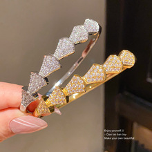 18K������ʯ����ƴ�ӿ������C�p�ݸ߼����֭h�W���͹����Ů