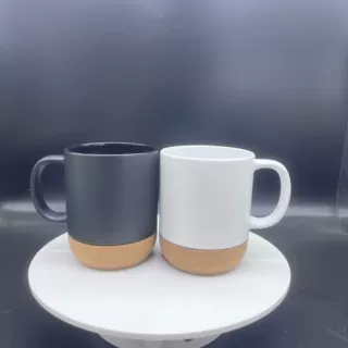 现货黑色亚光软木底座陶瓷杯软木底马克杯 黑色哑光磨砂马克杯