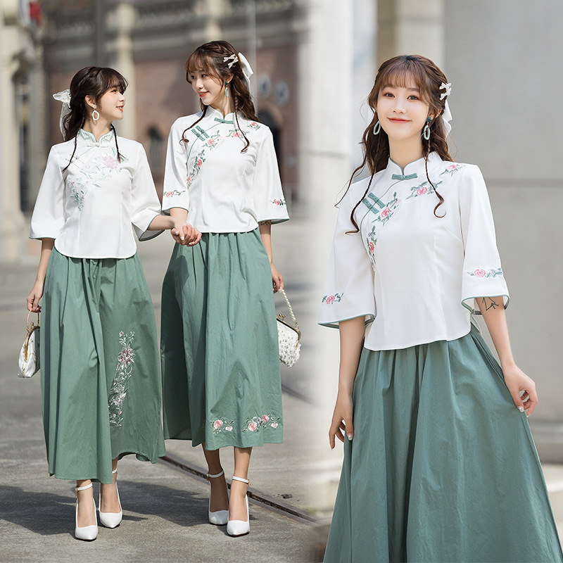21春夏新品女士中袖立領民族休閑襯衫閨蜜裝中式唐裝繡花旗袍上衣