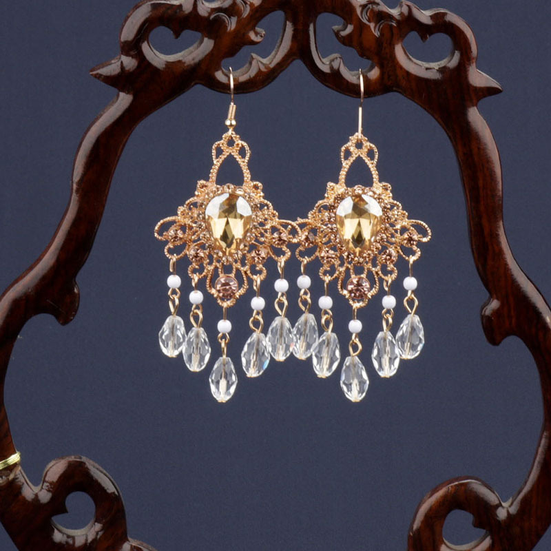 Set di gioielli da sposa corona oro e orecchini con strass_voghion.com