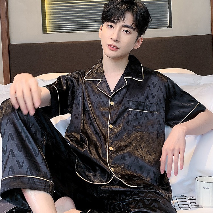 아이스 실크 남성 잠옷 봄과 여름 새로운 옷깃 카디건 짧은 소매 바지 청소년 간단한 캐주얼 홈 의류 세트