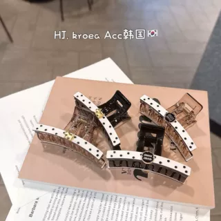 韩系简约黑白波点醋酸抓夹女高质感后脑勺盘发鲨鱼夹半抓碎发夹