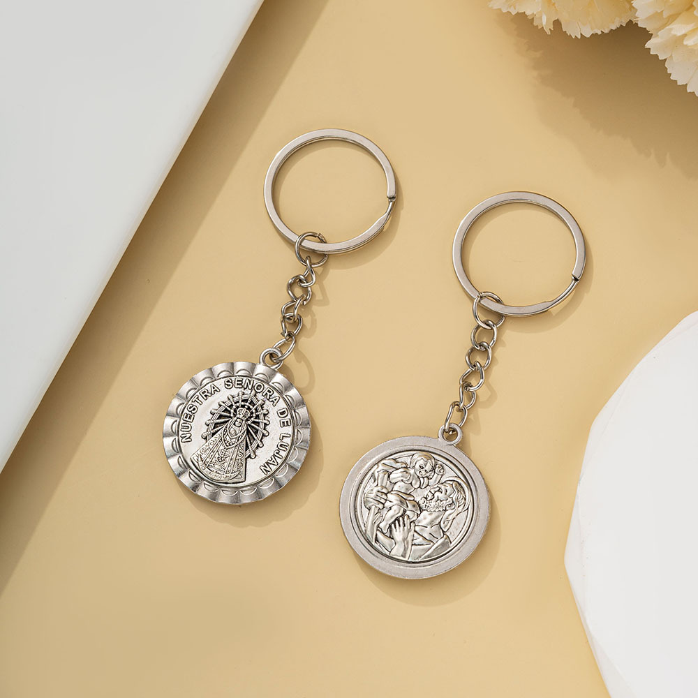 Cruz de aleación esfera redonda cruz de comercio exterior mayorista suministro de llaveras fundición a presión accesorios de automóviles