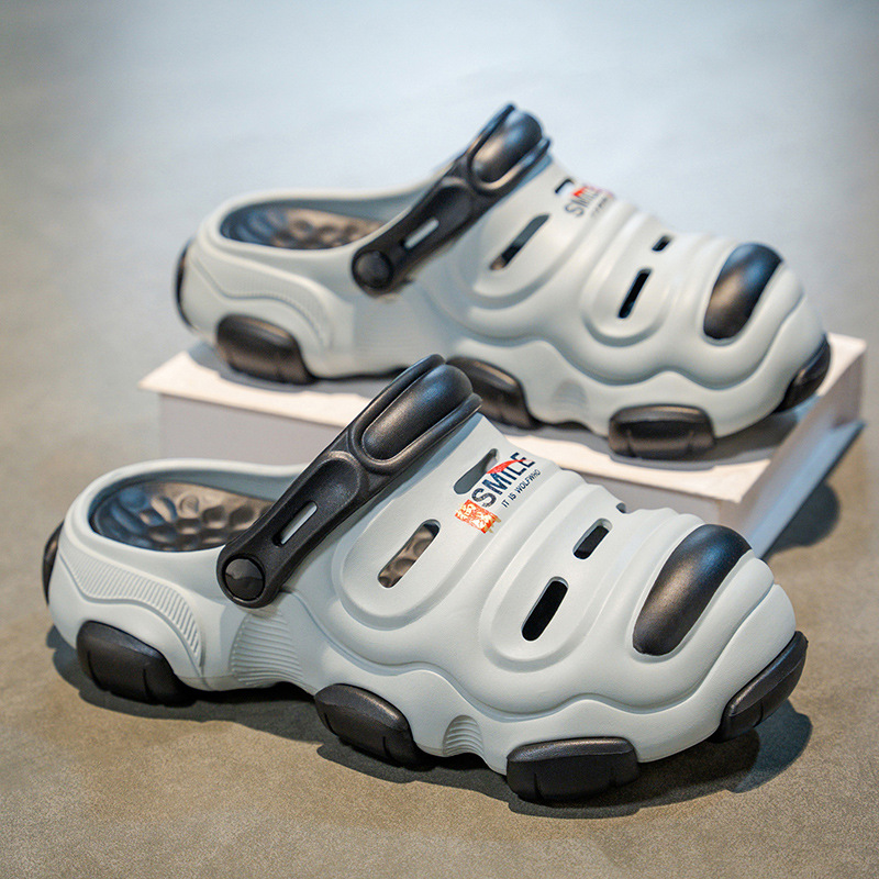 En nombre del cabello, zapatos con agujeros, nuevas sandalias de dos desgaste de verano, zapatos transfronterizos de alta gama para hombres, zapatos de playa, sandalias para hombres