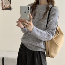 韩系软糯白色麻花套头毛衣女秋冬新款圆领加厚慵懒高级感内搭上衣