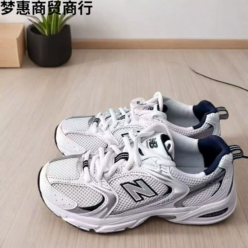 Серебряные мужские и женские спортивные туфли для уличной стрельбы в гонконгском стиле, модные универсальные дышащие сетчатые туфли для папы