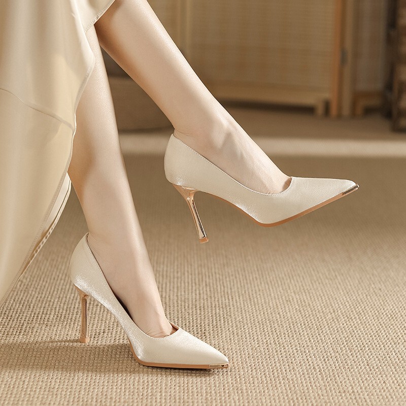 2025 Spring Anti-Kick Pointed Toe Stiletto Heel Suede Satin High Heels Solid Color Commuter Shoes Wide Fit 969-F3