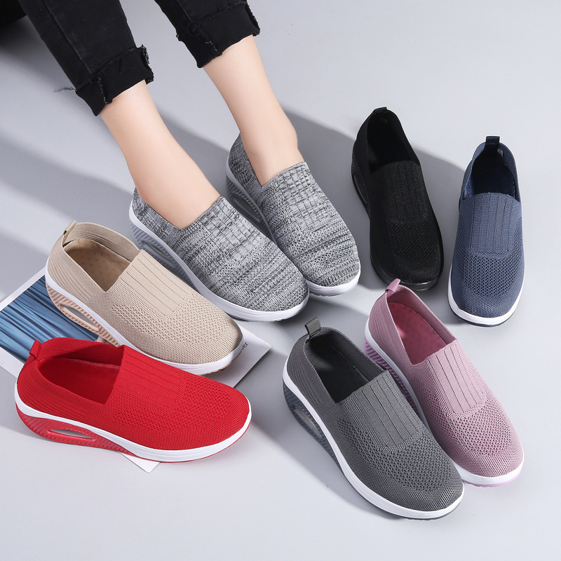 Otoño 2023 Zapatos de mujer patada transfronteriza vuelo cómodo tejido antideslizante de malla de fondo suave Comercio exterior transpirable cojín de aire zapatilla