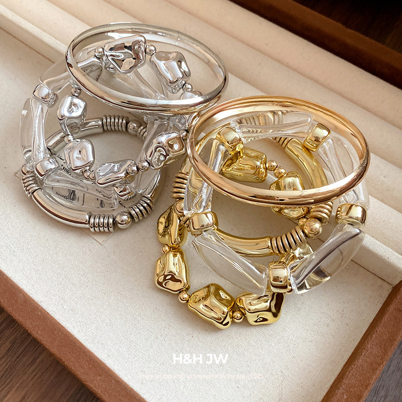 Metal Acrylic Irregular Geometric Bracelet Four-Piece Set Simple Retro Bracelet Niche Unique Design Jewelry for Women Metal Acrylic Irregular Geometric Bracelet Four-Piece Set Simple Retro Bracelet Niche Unique Design Jewelry for Women