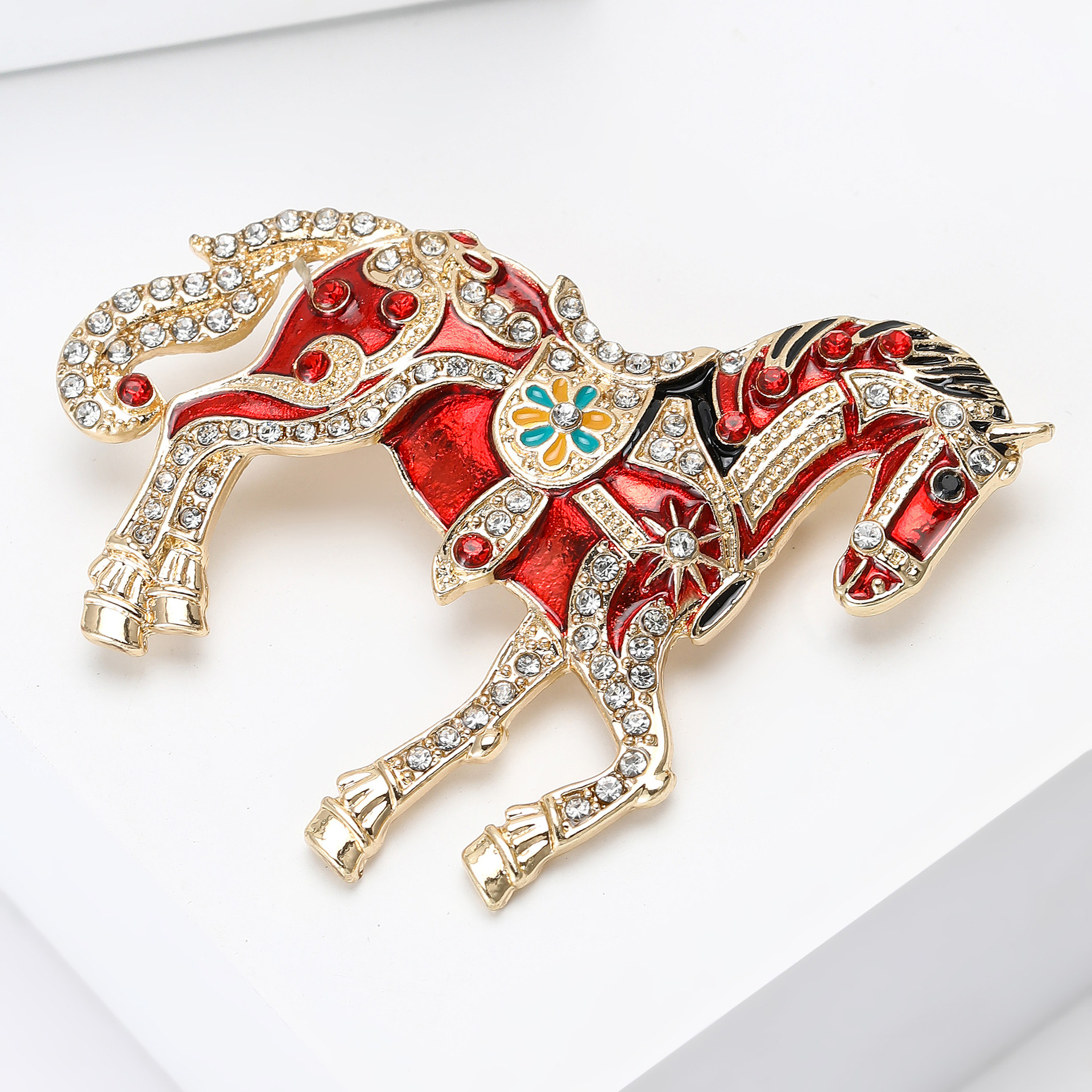 Cross-Border Diamond-Encrusted Palace-Style Enamel Light Luxury Horse Brooch for Men and Women, Suit Coat Brooch, Jewelry Pin, Zodiac Accessory