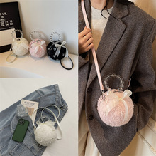 新中式仙女风小包包串珠手提圆球包女毛毛绒手提包小众斜挎口红包