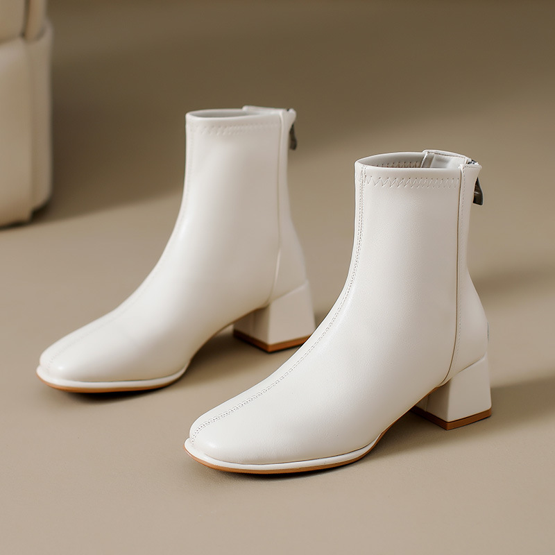 Белый [Вельверс]