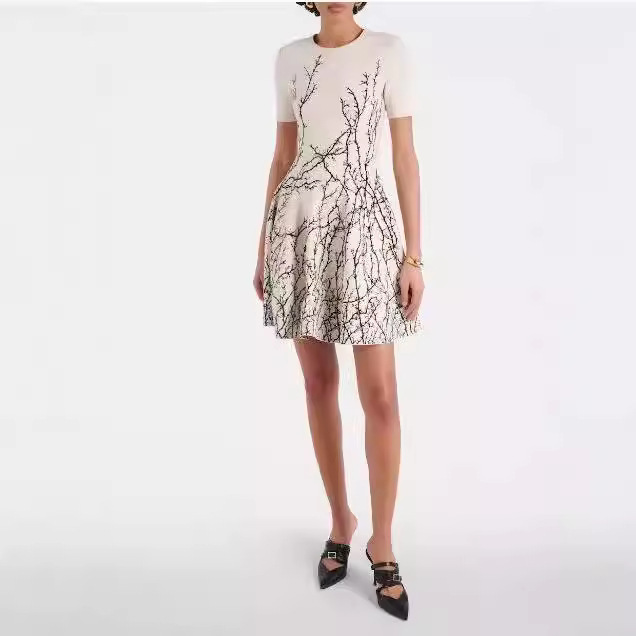 Europe and the United States station new women's high quality light mature temperament positioning jacquard woven round neck short sleeve knitted dress