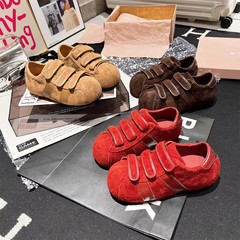 2025秋新款儿童休闲板鞋男女童平底单鞋德训鞋时尚卡皮巴拉大头鞋