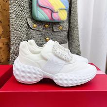 ��fͬ��荿�ŮЬ��������ϵ�Ь�ļ��W���ļ�͸�����e�\��С��Ь