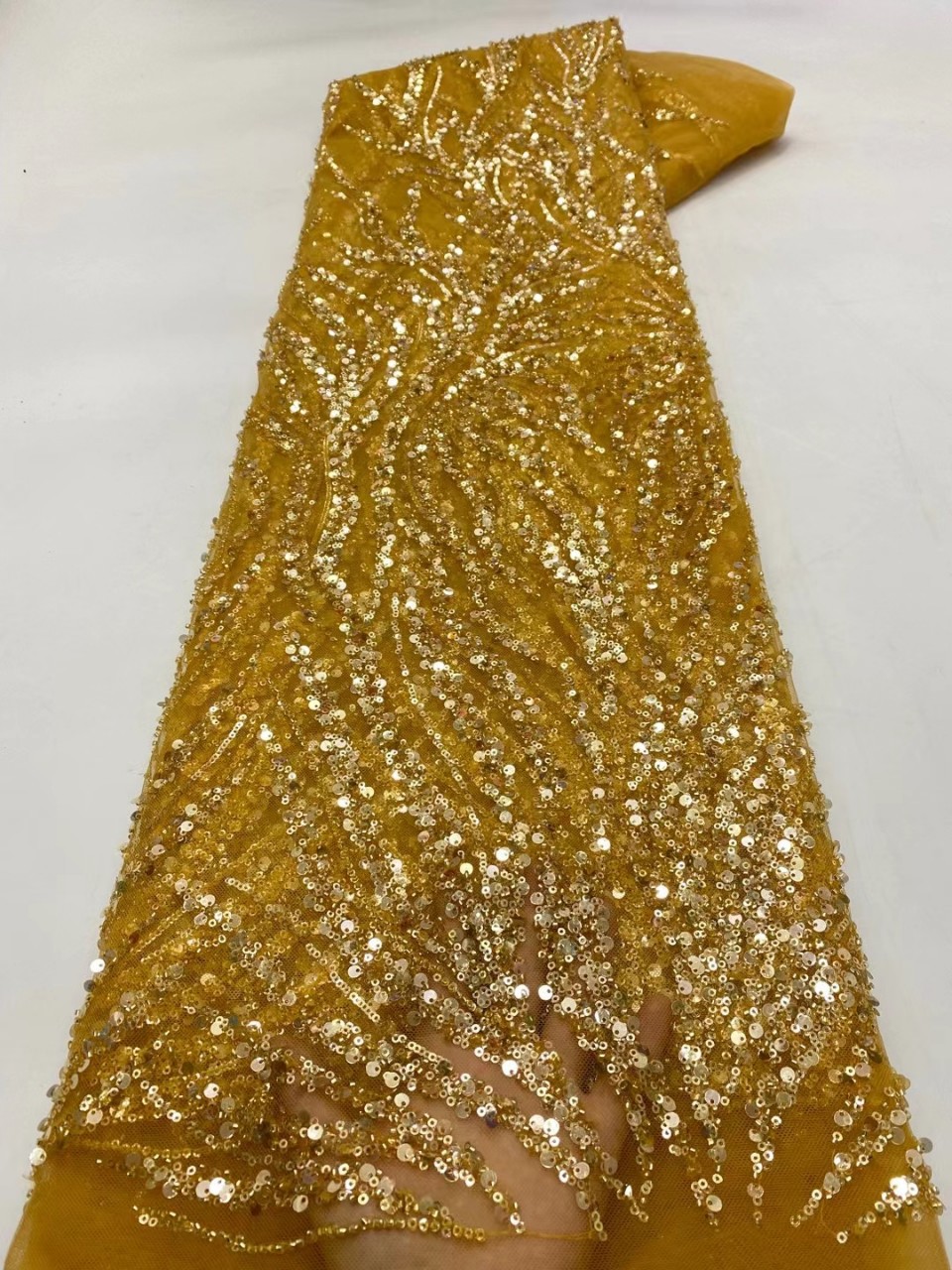Tela de encaje de tubo de cuentas teñidas tela europea y americana irregular gran máquina bordado vestido de novia tela con cuentas JX1949