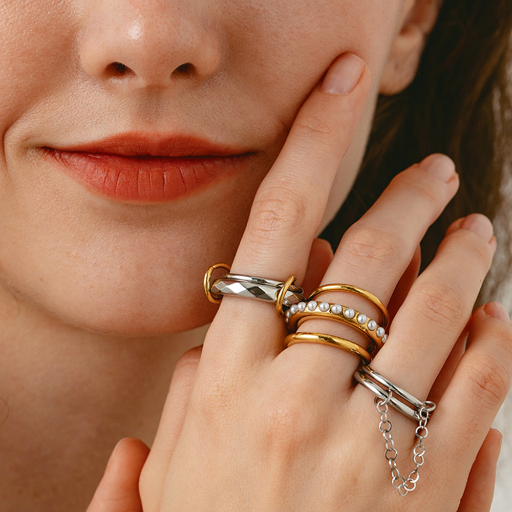 ring with zircon stainless steel