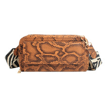 �羳��Ʒ�|�¿�w�ſ�б����ϰ�ͨ���߼y�������r�к��sŮʽ��