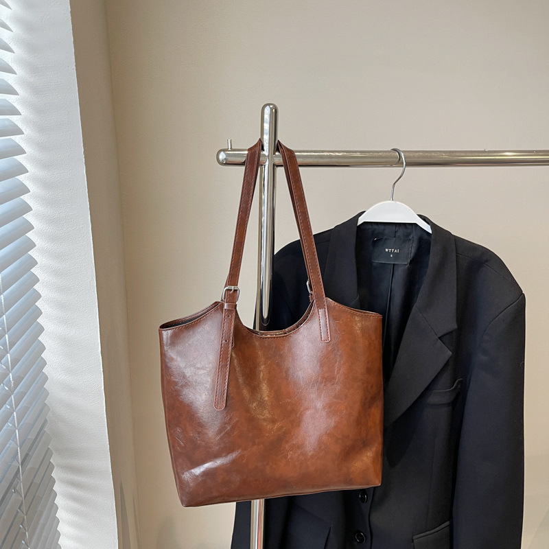 Otoño y invierno nuevo tipo de piel de cera de gran capacidad tote bag para mujeres de alta calidad de viaje al trabajo tote bag para mujeres 2024 tote bag