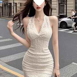 气质名媛V领重工蕾丝设计白色连衣裙女春夏性感收腰挂脖包臀短裙