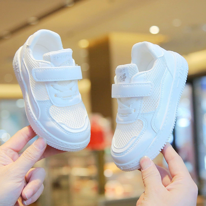 Детские белые кроссовки с вырезами, летние спортивные кроссовки для мальчиков и девочек 2025 года, дышащие повседневные кроссовки с сетчатыми вставками, детские туфли