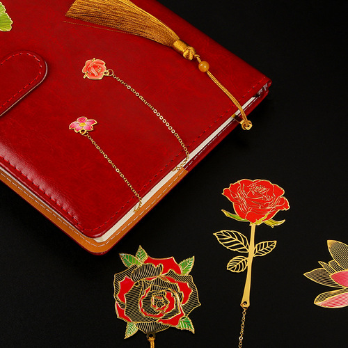 Creative metal painted bookmark Chinese style brass tassel retro student exquisite gift bookmark