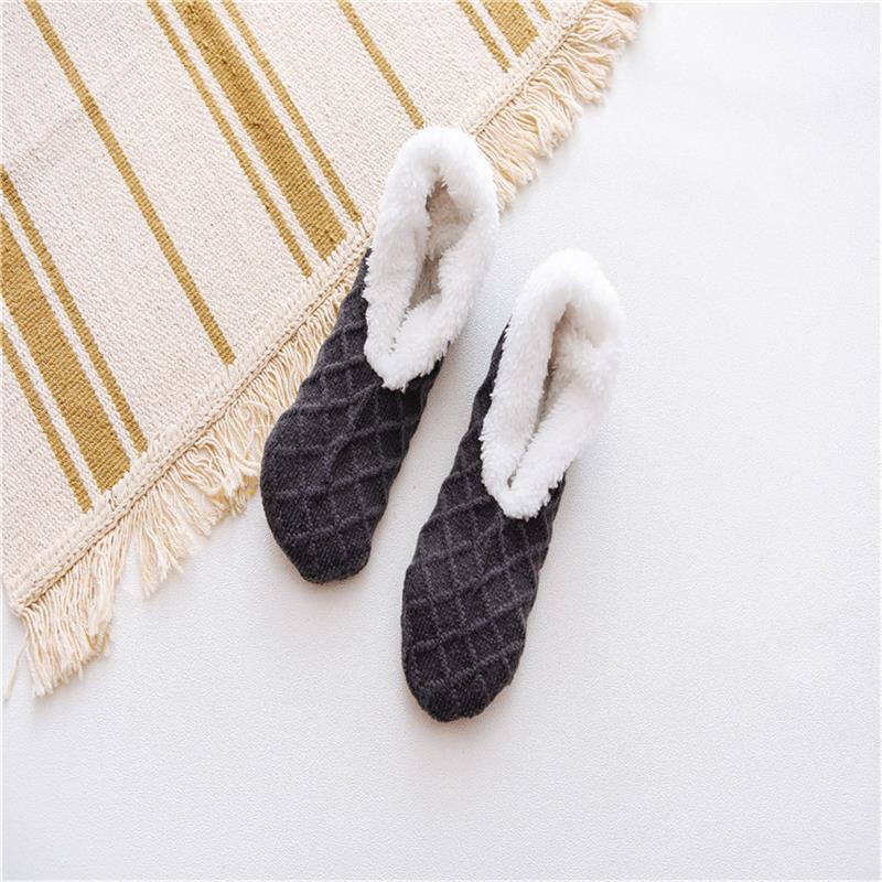 Calcetines de piso de las mujeres de lana de cordero de dispensación de color caramelo calcetines de alfombra otoño e invierno cálido calcetines de las mujeres zapatos calcetines