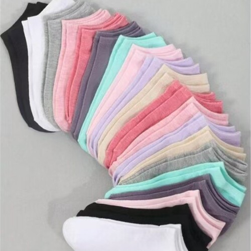 Zhuji Datang manufacturers wholesale cross-border Temu colored boat socks medium tube socks European and American trend men's socks in stock