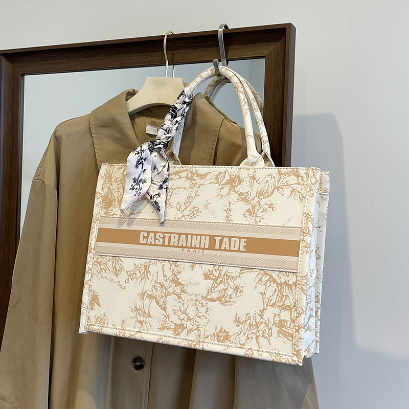 Cross-Border High-End Women's Handbag, Fashionable Commuter Tote Bag, Large Capacity, Elegant Mother's Bag, Chain Bag