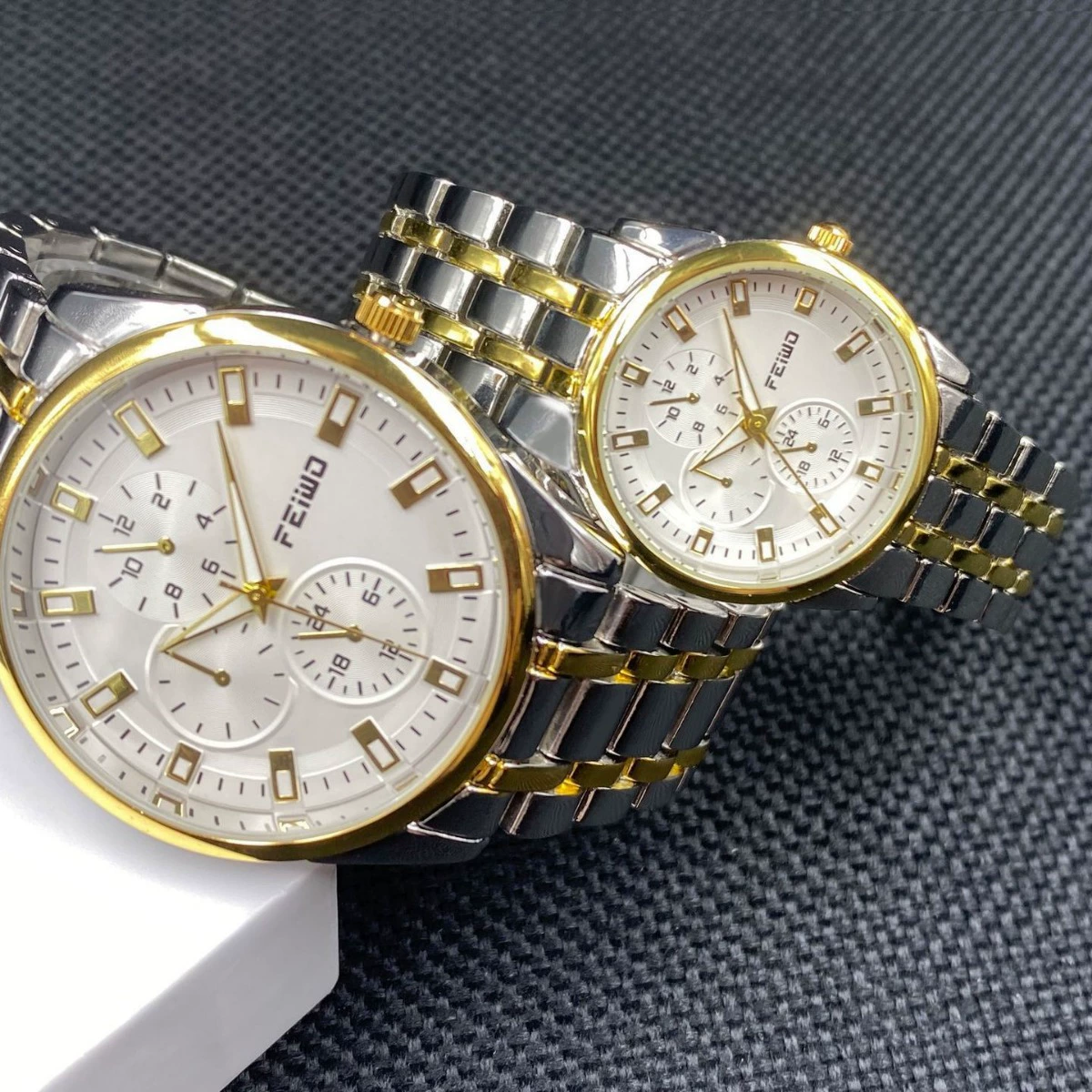 Universal waterproof calendar, fashionable mechanical quartz watches