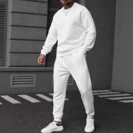 男式牛仔裤;男式休闲裤;男式T恤