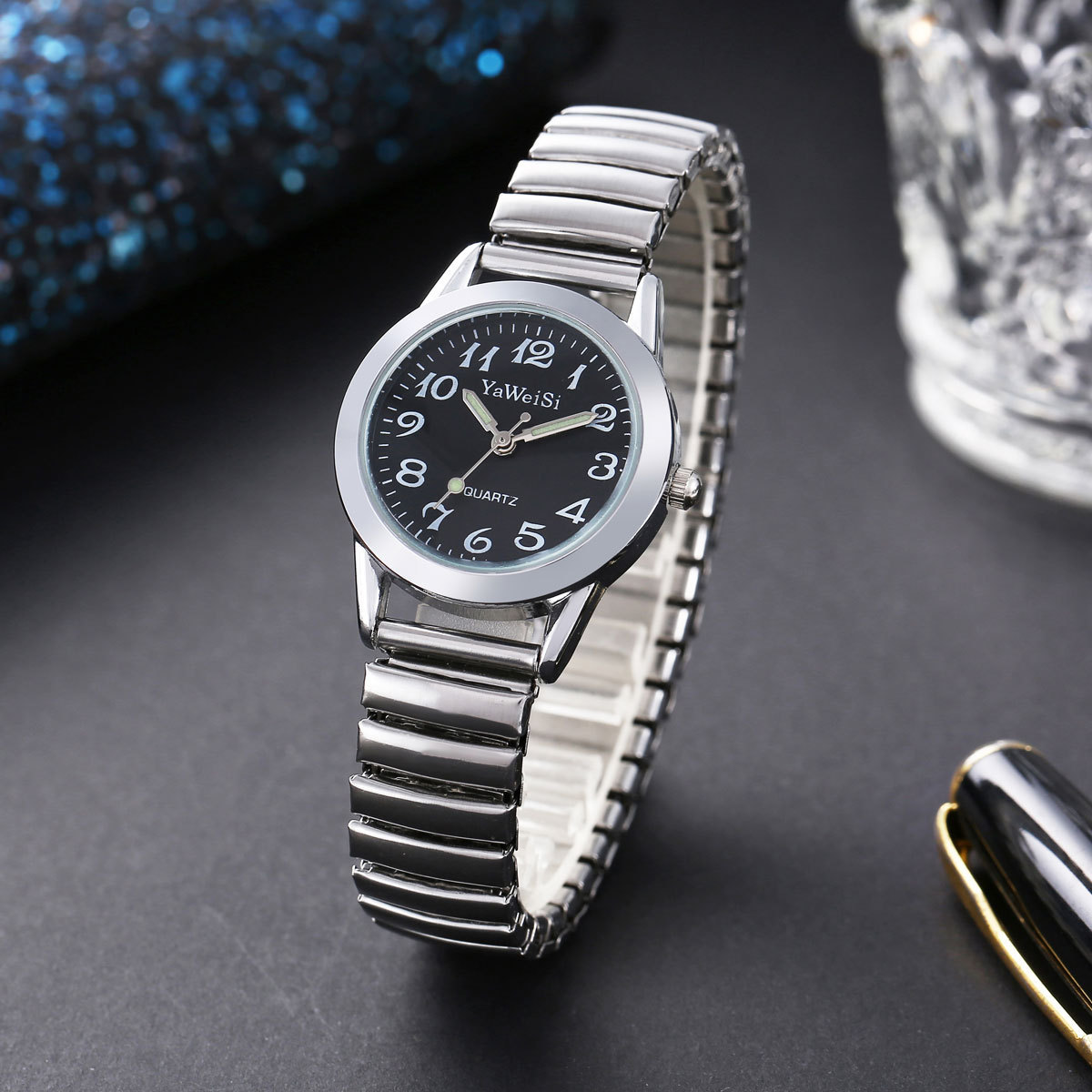 Suministro de stock caliente de mediana edad y mayores reloj elástico gran número de vida impermeable nocturna reloj de cuarzo al por mayor