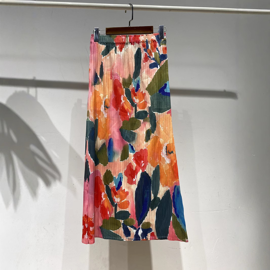 Summer fashionable pleated skirt