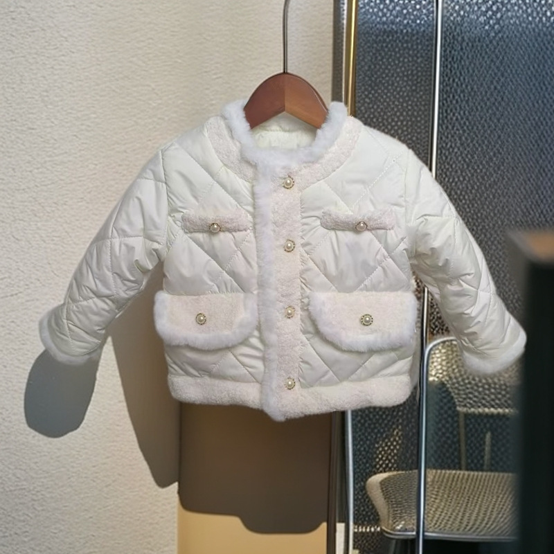 Chaqueta acolchada para niña, estilo de otoño e invierno, pequeña fragancia, estilo occidental, chaqueta acolchada de algodón de moda, versión coreana de invierno para bebé femenino, chaqueta acolchada de algodón de terciopelo