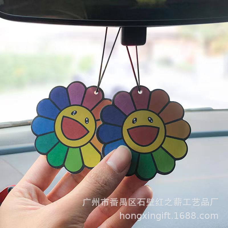 太阳花车载香片潮牌汽车香水持久香薰片车内除异味挂件用品大全