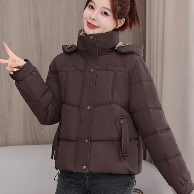 2025 ropa de algodón pan chaqueta de hombre pequeño abrigo de pluma de algodón para mujeres abrigo grueso corto delgado nuevo invierno en stock image 2