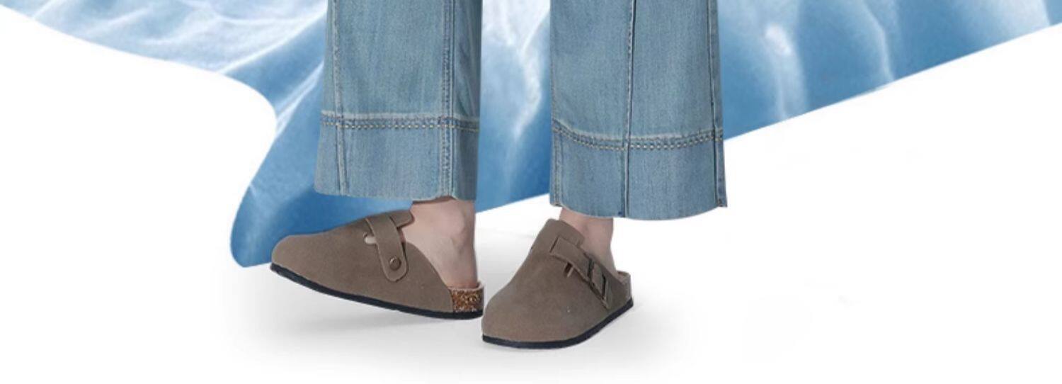 Quần jean ống rộng nữ cạp cao dáng suông vải Tencel xanh nhạt — Quần lửng màu xanh nhạt chi tiết 2
