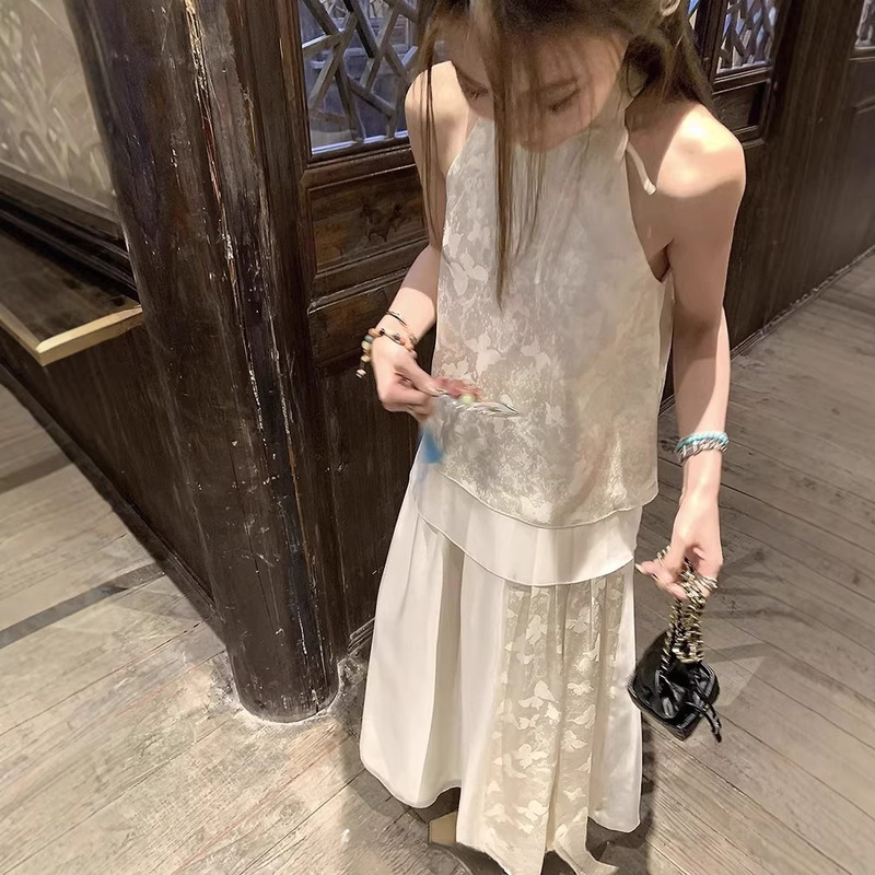New Chinese-Style National Style Qipao with a Cool and Zen-Like Vibe, a Complete Set of Halter Neck Top and Half Skirt Outfit for Women in Summer New Chinese-Style National Style Qipao with a Cool and Zen-Like Vibe, a Complete Set of Halter Neck Top and Half Skirt Outfit for Women in Summer