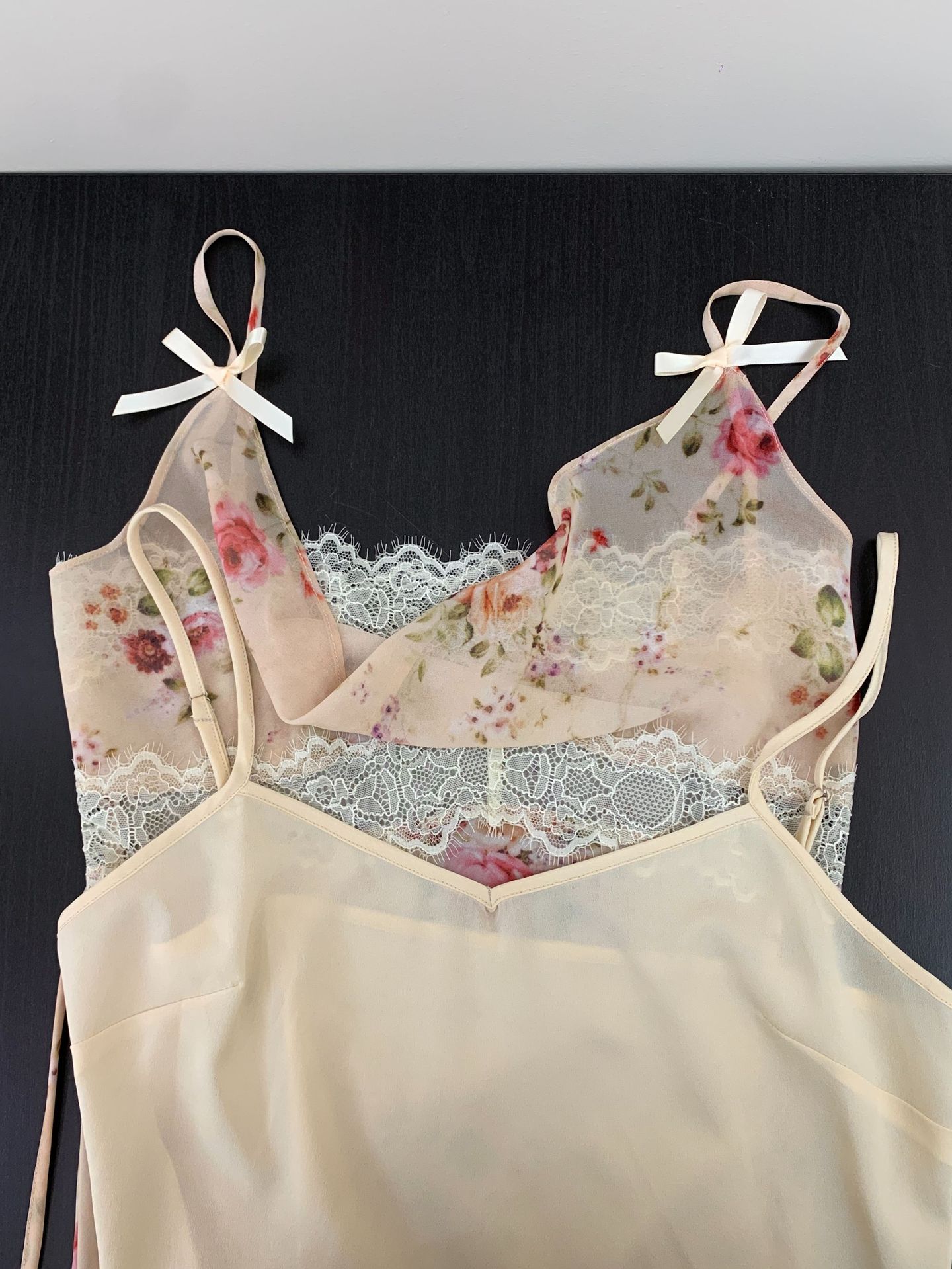 GraceChic Disponibile Estate 2025 Nuovo Vestito Coreano Dongdaemun in Pizzo Francese Floreale con Spalline e Fiocco da Donna_voghion.com